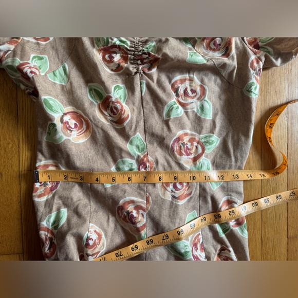 60s Cotton Brown Floral Print Fit and Flare Dress with Sweetheart Neckline - Picture 6 of 6